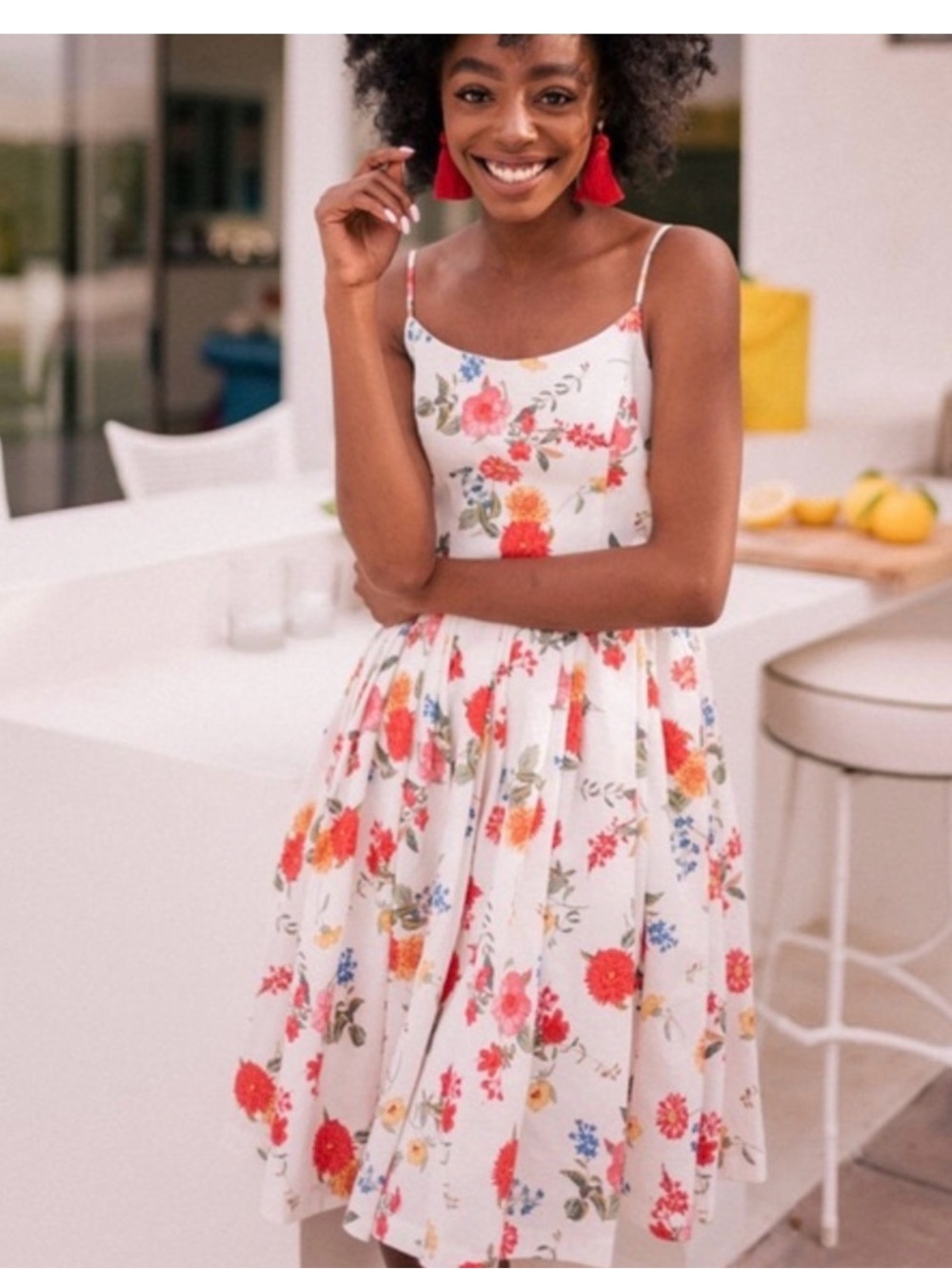 Gal Meets Glam Cassie Swing Dress White Floral Sundress with Pink & Red Blooms